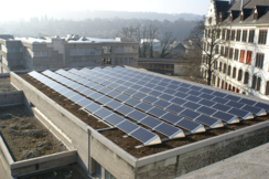 Photovoltaik auf Polizeistationen ein erster wichtiger Schritt - auch andere öffentliche Gebäude und Schulen könnten so nachhaltig genutzt werden.