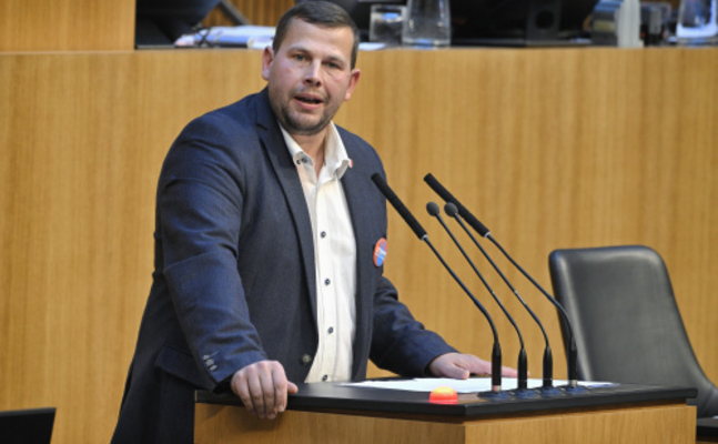 FPÖ-Agrarsprecher Peter Schmiedlechner im Parlament.