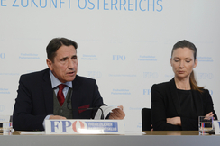 FPÖ-Wehrsprecher Bösch und -Verfassunssprecherin Fürst sprachen sich in ihrer Pressekonferenz für ein Bekenntnis Österreichs zur Neutralität aus.