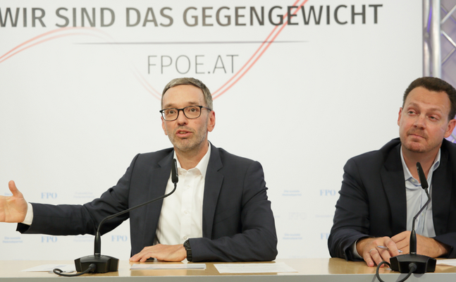 FPÖ-Bundesparteiobmann Kickl und Gesundheitssprecher Kaniak: "Österreich befindet sich in türkis-grüner 'Impfokratur'."