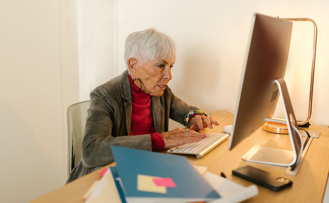 Der geplante Handwerkerbonus ist nur online zu beantragen - für viele Senioren eine Unmöglichkeit.