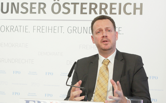 FPÖ-Gesundheitssprecher Kaniak: "Impfpflichtgesetz ist Pfusch auf ganzer Linie!"