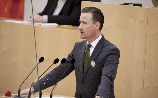FPÖ-Wehrsprecher Volker Reifenberger im Parlament.