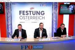 Wiens FP-Verkehrssprecher Toni Mahdalik, FPÖ-Vekehrssprecher Christian Hafenecker, FP NÖ-Verkehrssprecher Dieter Dorner (v.l.) bei ihrer Pressekonferenz.