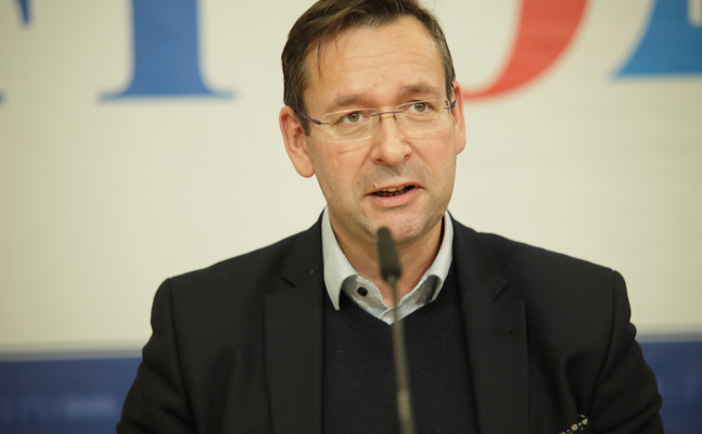 FPÖ-Bildungssprecher Brückl: "Faßmann will ungeimpfte Schüler auf die Eselsbank verbannen!"