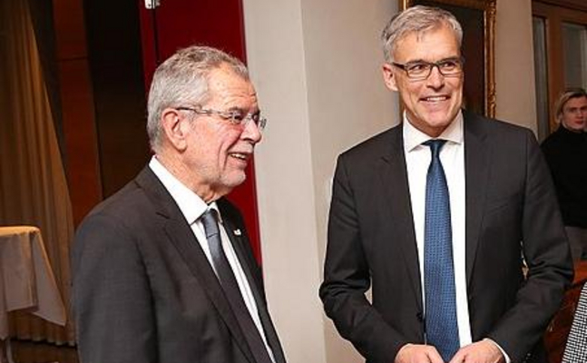 Kogler und Co. in der Geiselhaft von Präsidenten- und Grünen-Berater Lothar Lockl