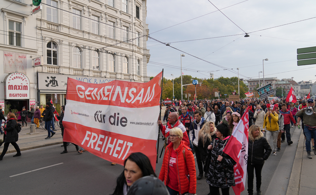 Freiheitstag statt „Salami-Taktik“! - Die FPÖ fordert umgehende und volle Öffnung, statt „zitzerlweisem“ Rücknehmen der Maßnahmen.