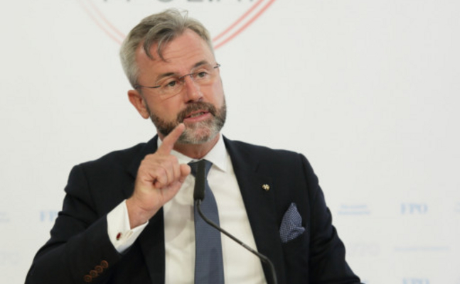 „Osterruhe“ kann es nur geben, wenn Regierung endlich zurücktritt - FPÖ-Bundesparteiobmann Hofer: "'Lockdown' ist weitgehend wirkungslos – Härteres Vorgehen gegen 'Krisengewinnler' gefordert." 