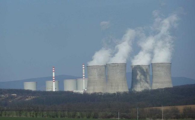 Das umstrittene grenznahe slowakische Atomkraftwerk Mochovce schaltet nun auch einen dritten Reaktor-Block zu.
