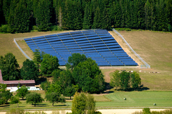 Eine Petition gegen die Versiegleung von Ackerböden mit Photovoltaik-Anlagen brachte nun die FPÖ im Parlament ein.