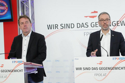 FPÖ-wirtschaftssprecher Erwin Angerer und -Bundesparteiobmann Herbert Kickl.