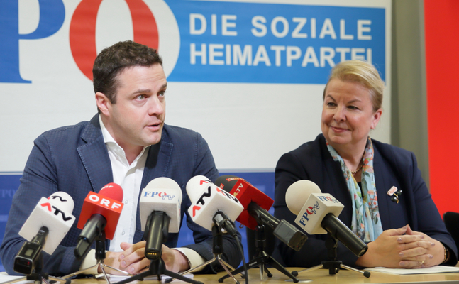 Sozialministerin Hartinger-Klein und FPÖ-Klubobmann Gudenus widerlegen Falschaussagen der SPÖ über angeblich bevorstehende "Kinderarmut".