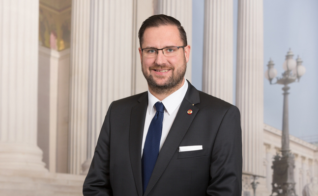 Der Niederösterreicher Christian Hafenecker ist neuer FPÖ-Generalsekretär.