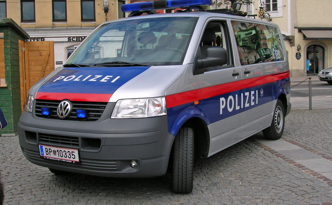 Die Wiener Bereitschaftseinheit der Polizei bekommt 20 neue Taser zur Abwehr bewaffneter Täter.t 