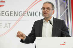 FPÖ-Bundesparteiobmann Kickl fordert Sofort-Entlastungspaket gegen Teuerung bei Gas, Öl und Treibstoffen.