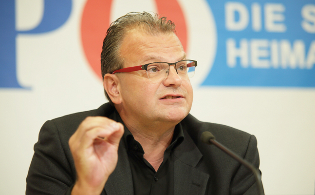 Datenstöberei statt Datenhandel: FPÖ-Sicherheitssprecher Hans-Jörg Jenewein kritisiert die lahmen Ermittlungen in Sachen „Ibiza-Video“. 