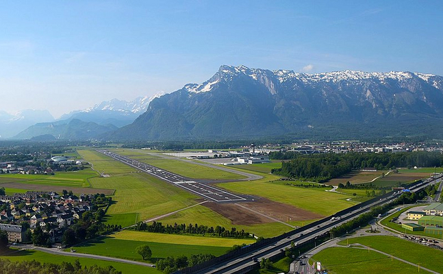 Der Flughafen Salzburg darf nicht mehr angeflogen werden, wenn die Reise dorthin mit der Bahn weniger als drei Stunden dauert.