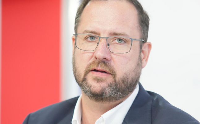 FPÖ-U-Ausschuss-Fraktionsführer Christian Hafenecker publiziert neuen ÖVP-Finanzskandal.
