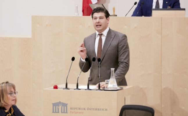 FPÖ-Bautensprecher Philipp Schrangl im Nationalrat.
