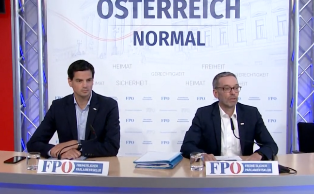 FPÖ-Sicherheitssprecher Hannes Amesbauer mit -Bundesparteiobmann Herbert Kickl.
