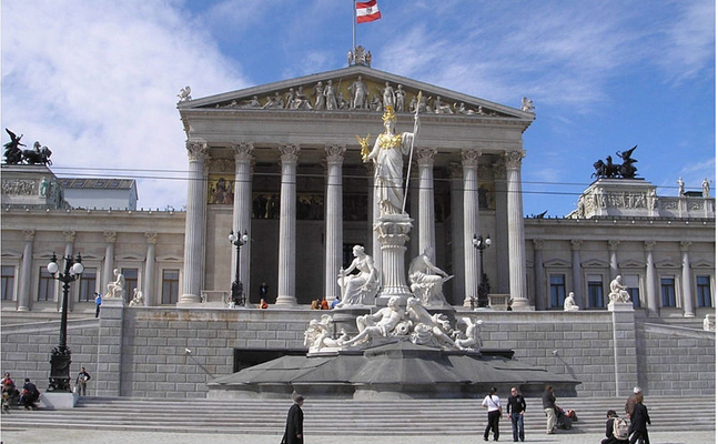 Das Parlament in Wien wird künftig auch ohne Wolfgang Sobotkas "goldenen Flügel" auskommen.