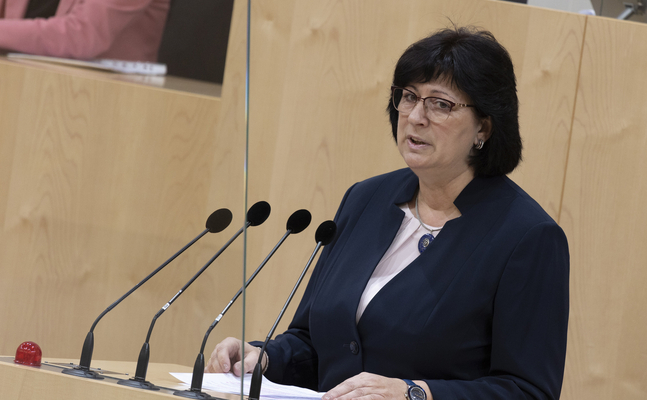 FPÖ-Seniorensprecherin Rosa Ecker im Nationalrat.