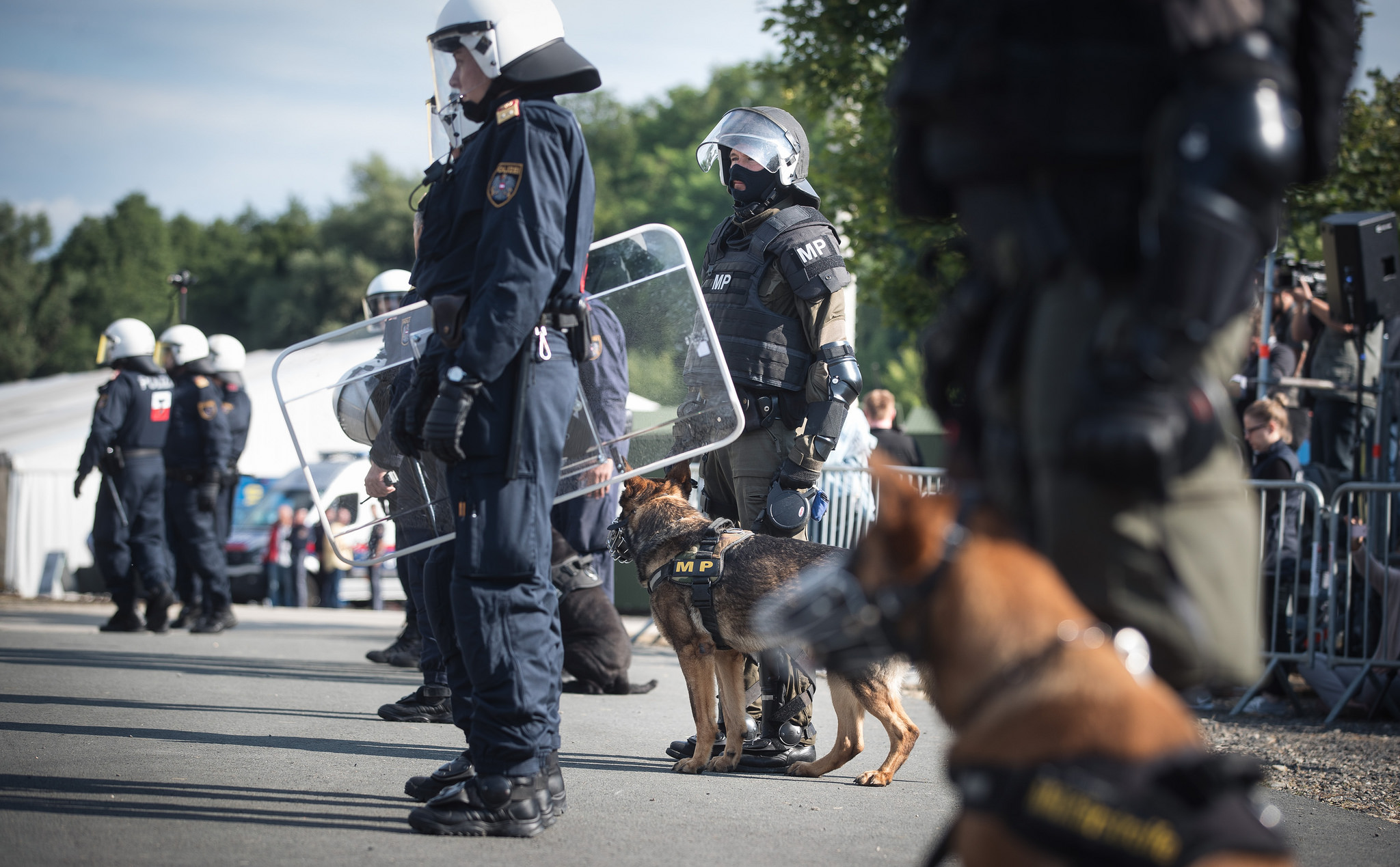 So schützen Polizei und Bundesheer unsere Grenzen – Partei Österreichs